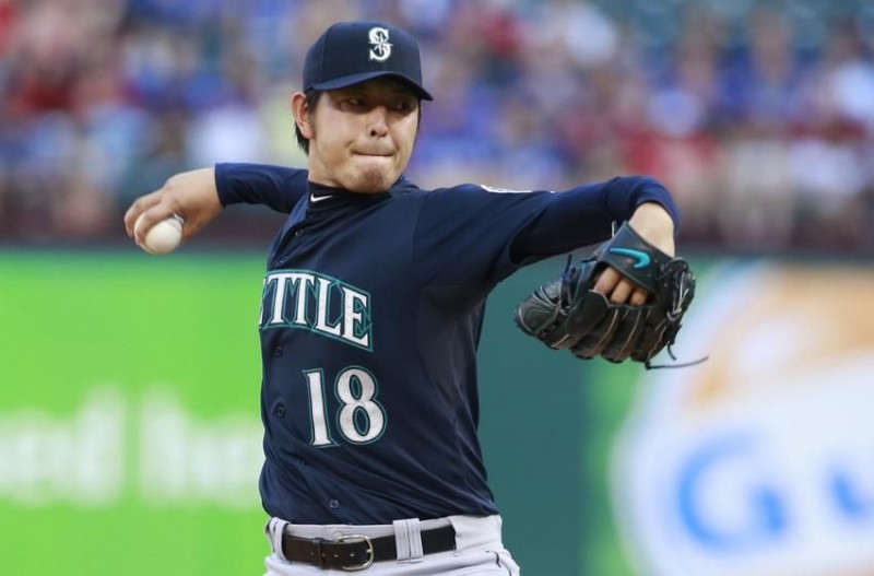 Seattle Mariners: Hisashi Iwakuma to 15-day DL with Strained Lat Muscle
