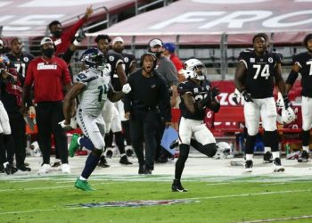 Lockett’s 200 yards and Metcalf’s speed mean nothing as Hawks lose in OT 37-34